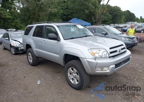 2003 Toyota 4Runner Sr5 V6 z USA, uszkodzony, nr VIN JTEBU14RX38008667